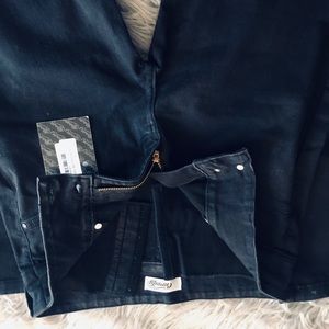 Black long skinny jeans